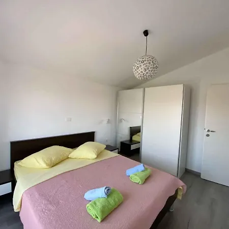 Two-bedroom In Ii *